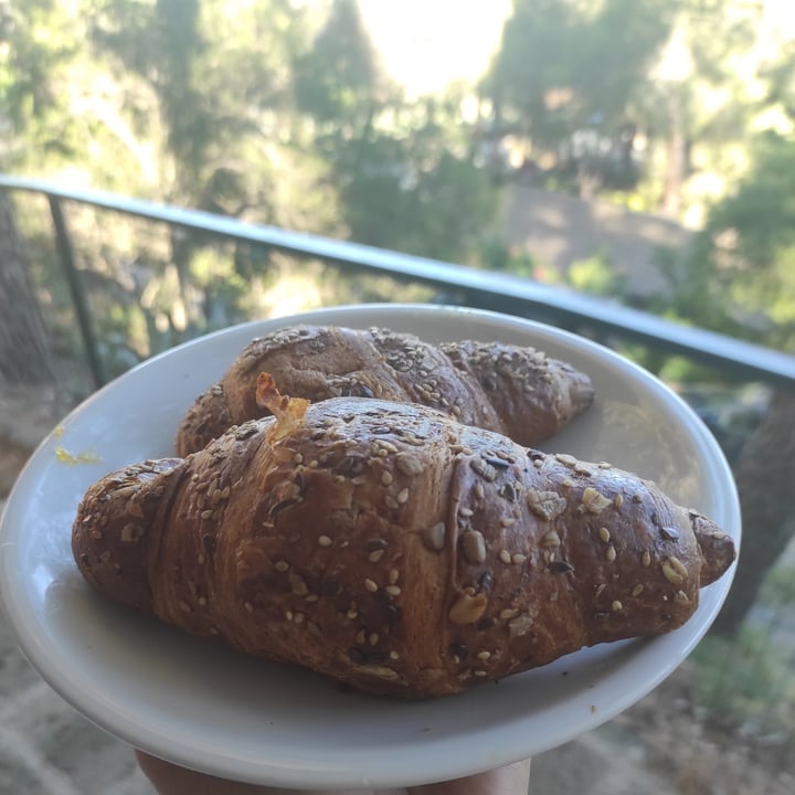 review photo of Coop Cornetto Vegano All’Arancia shared by @laemmeti on 10 Jun 2022 - review