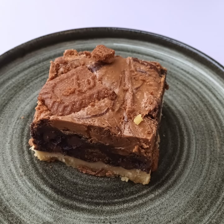 photo of Plant Blonde Biscoff Brownie shared by @flobadob on  06 Nov 2022 - review