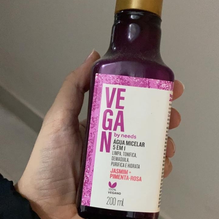 review photo of Vegan by Needs Água Micelar 5 Em 1 Jasmim - Pimenta-Rosa shared by @michellemartins24 on 27 Jul 2021 - review
