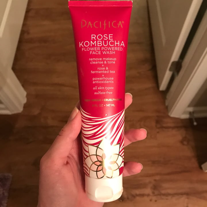 photo of Pacifica Rose kombucha flower power face wash shared by @hkircher on  21 Jan 2020 - review