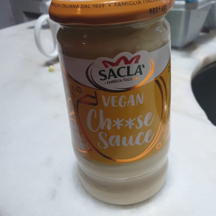 photo of Sacla Vegan cheese Sauce shared by @le-vegan-in-france on  11 Nov 2021 - review