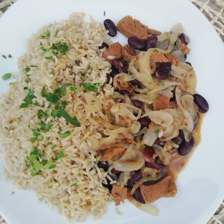 photo of Hotel Sylva & RistoVegan Piatto Messicano Con Riso Integrale, Seitan, Fagioli Rossi, Cipolla, Cumino E Peperoncino shared by @veggiecris on  27 Jul 2022 - review