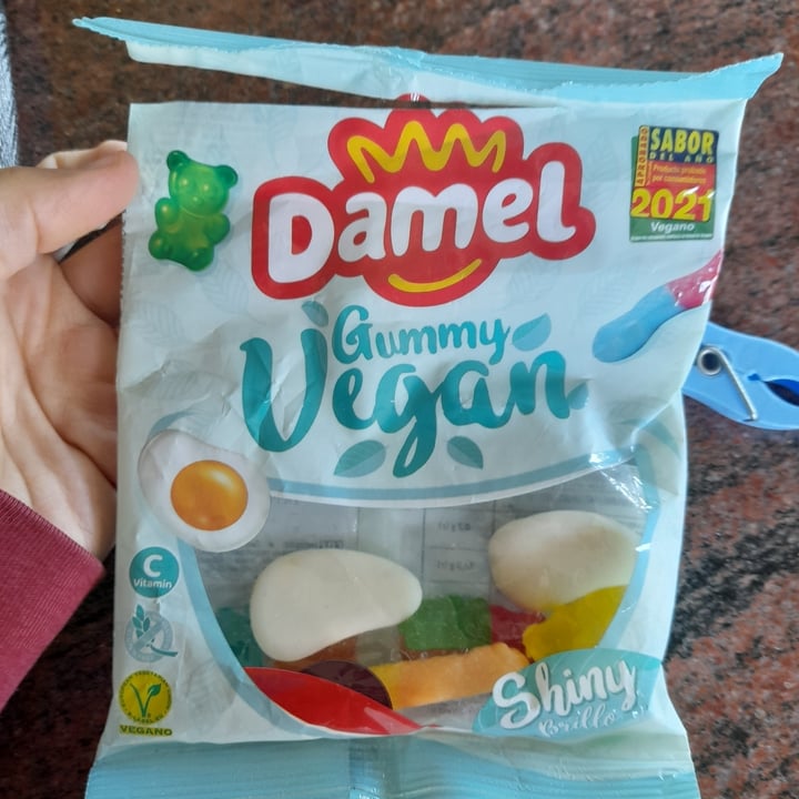 photo of Damel Gummy vegan shiny shared by @irmandadeantispecist on  06 Apr 2022 - review