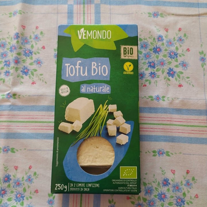 photo of Vemondo Tofu Bio al naturale shared by @mottina on  25 Mar 2022 - review