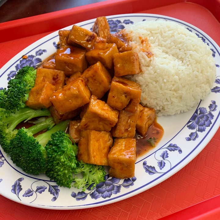 review photo of Cravings General Tso’s Tofu shared by @janetes on 21 Jun 2020 - review