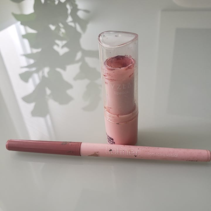 review photo of Vizzela Cosméticos Make up shared by @lilian-goncalves on 16 Apr 2022 - review