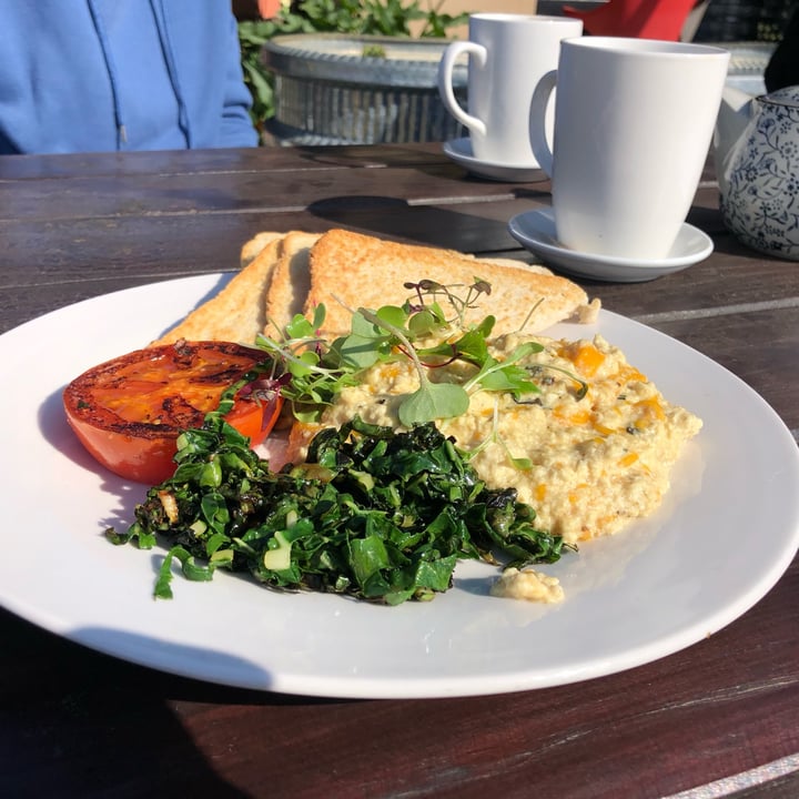 review photo of Asher's Corner Cafe @ Ashers Farm Sanctuary scrambled tofu shared by @dominickara on 28 May 2022 - review