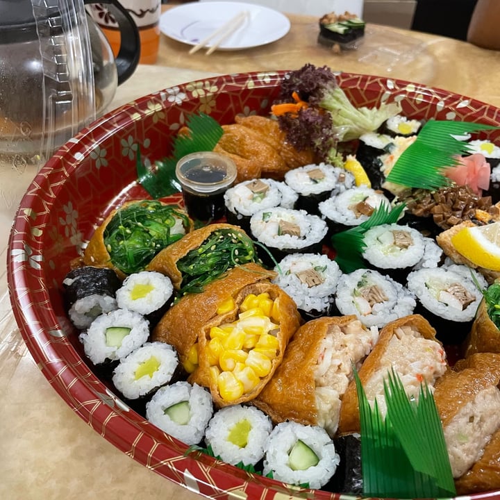 photo of Saute Sushi Vegan Umai Platter shared by @alyrauff on  21 Oct 2021 - review