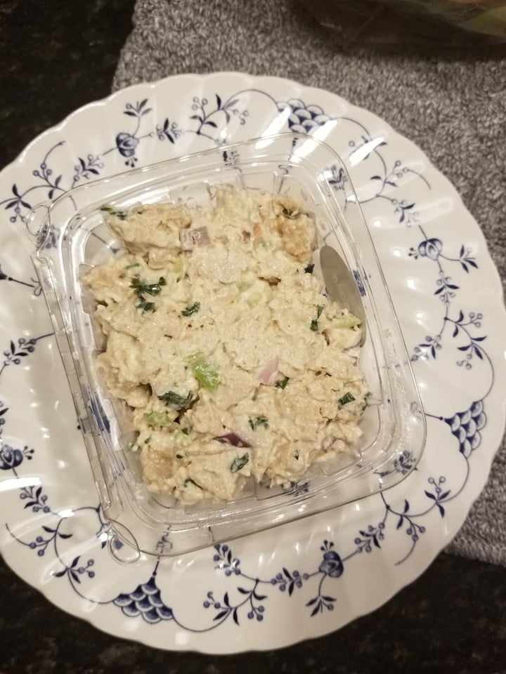 photo of Whole Foods Market Vegan chicken salad shared by @lizmaselli on  01 Dec 2018 - review