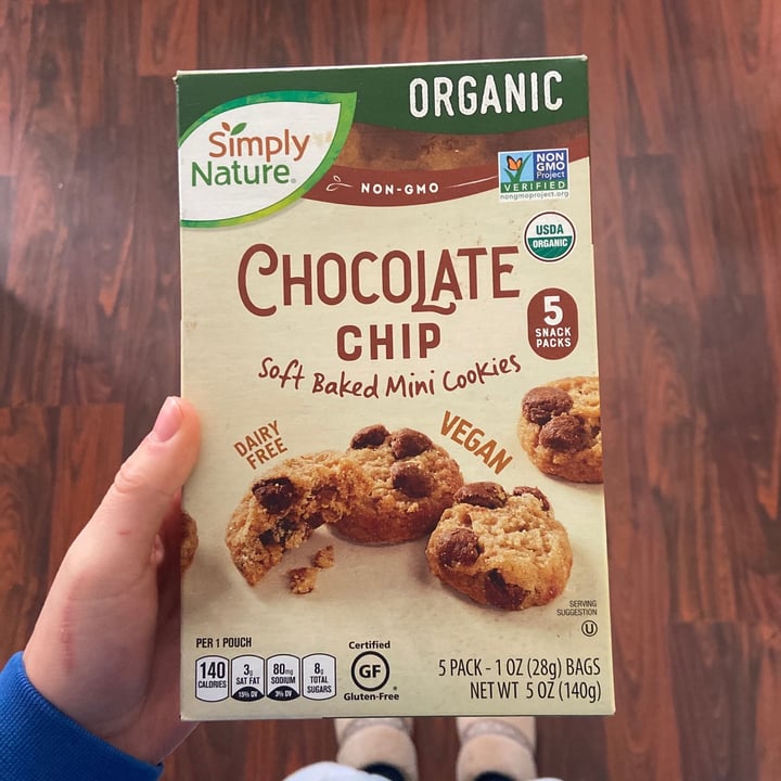 photo of ALDI Chocolate Chip Soft Baked Cookies shared by @jenvanreenen on  18 Jan 2021 - review