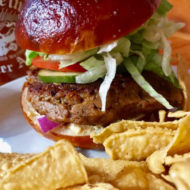 菜肴“Hereafter Pretzel Burger”的照片