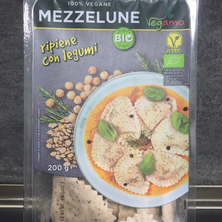 photo of Vegamo Mezzelune Ai legumi shared by @missyoupinu on  10 Aug 2021 - review