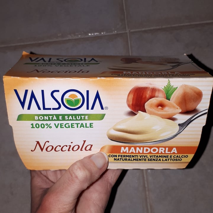 photo of Valsoia Nocciola Mandorla shared by @giuliasmart on  18 Apr 2022 - review
