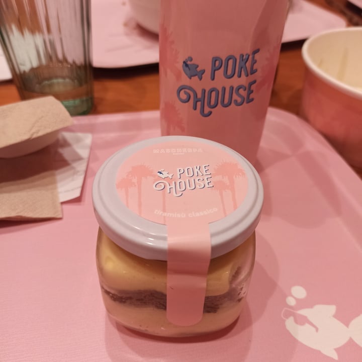 photo of Poke House - Isola Vegan Tiramisù shared by @julieve on  24 Apr 2022 - review