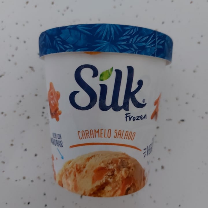 photo of Silk Helado Silk Frozen Caramelo Salado shared by @mariana2703 on  10 Nov 2021 - review