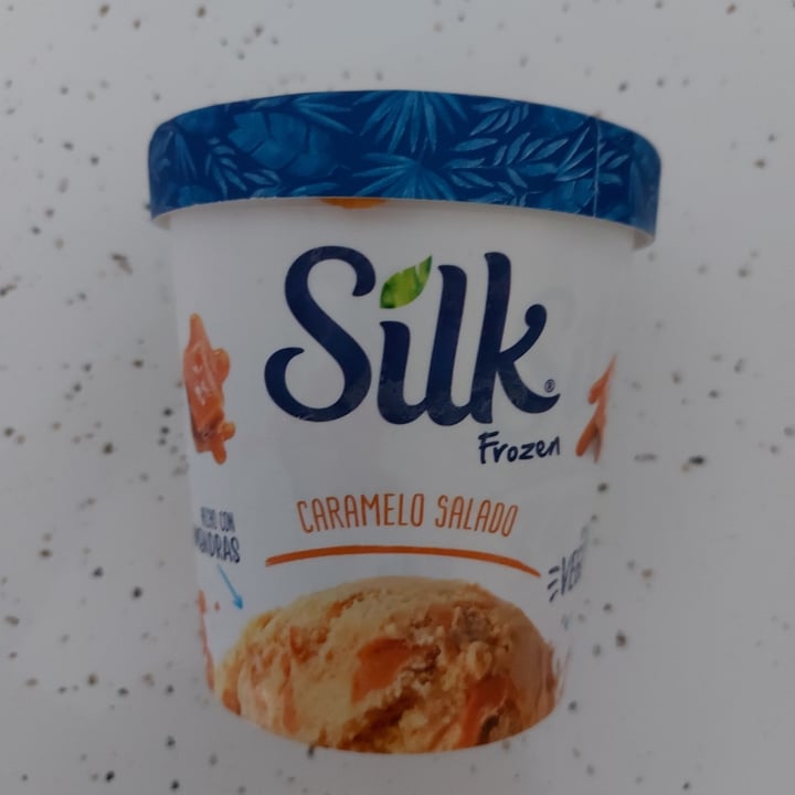 review photo of Silk Helado Silk Frozen Caramelo Salado shared by @mariana2703 on 10 Nov 2021 - review
