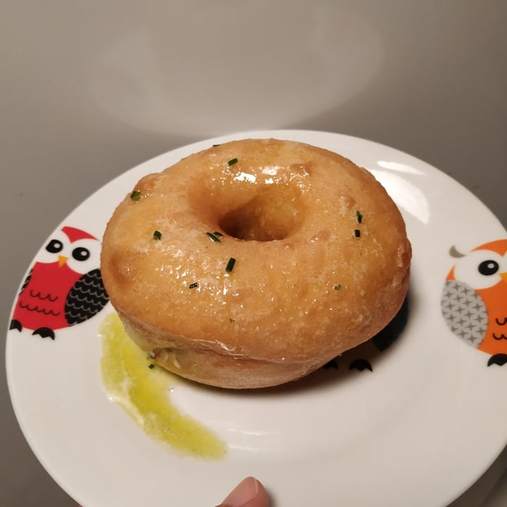 photo of Delish Vegan Doughnuts Garlic Bread shared by @runa on  28 Sep 2020 - review