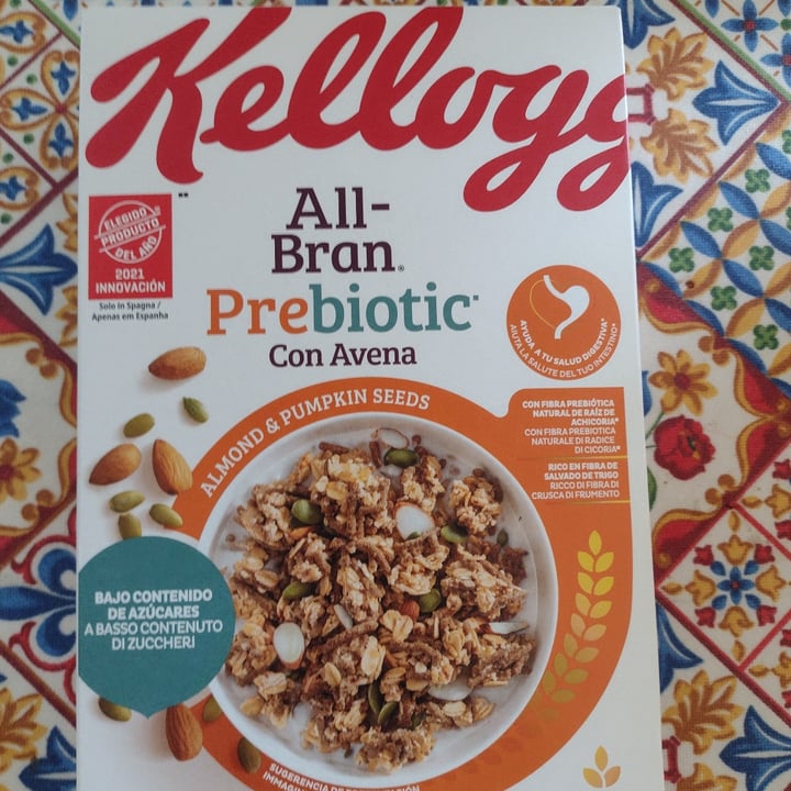 photo of Kellogg All bran prebiotic con avena shared by @dratini on  08 Aug 2022 - review