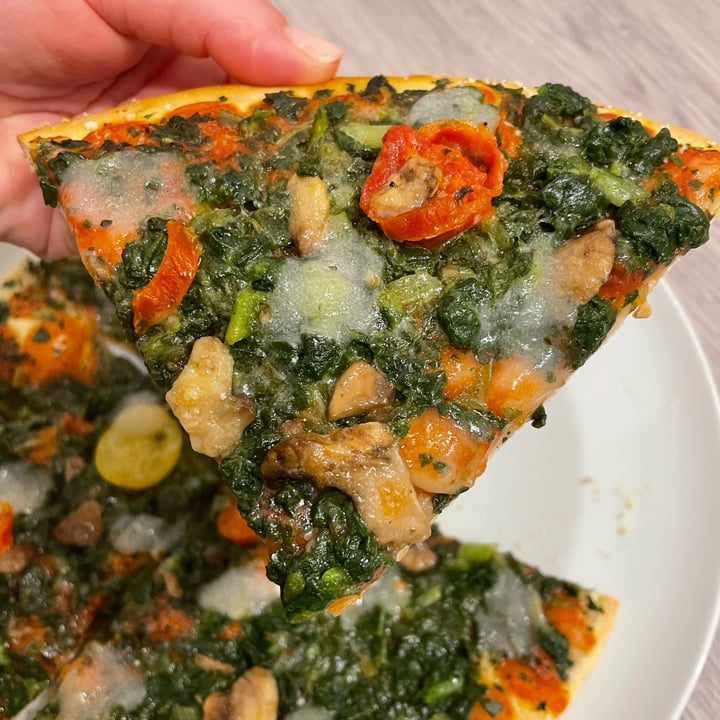 photo of Vemondo Pizza alle verdure shared by @lorena85 on  15 Nov 2022 - review