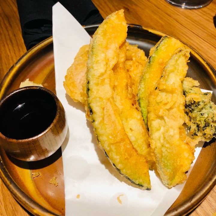 photo of Sushi Momo Végétalien Légumes tempura shared by @lautruche on  15 Oct 2022 - review