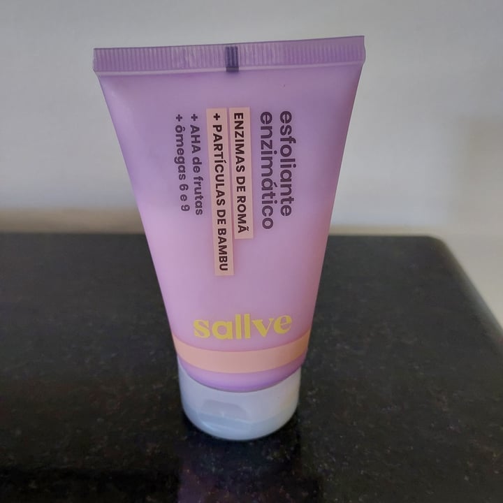 photo of Sallve Esfoliante Enzimático shared by @janemvieira on  07 May 2022 - review