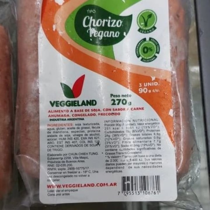 photo of Veggieland Chorizo Vegano shared by @aylubrun on  26 May 2022 - review