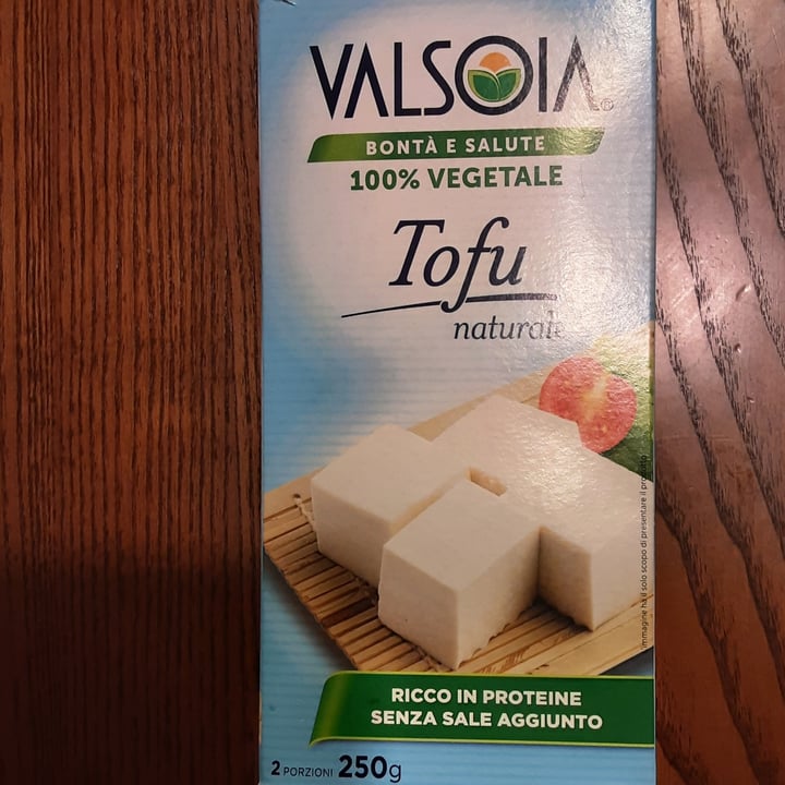 photo of Valsoia Tofu naturale shared by @estbbn on  27 Jun 2022 - review