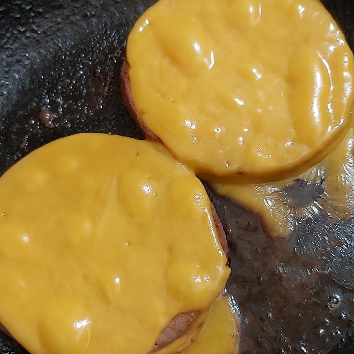 photo of Felices Las Vacas Queso Cheddar en Fetas shared by @deniseroales on  03 Jan 2022 - review