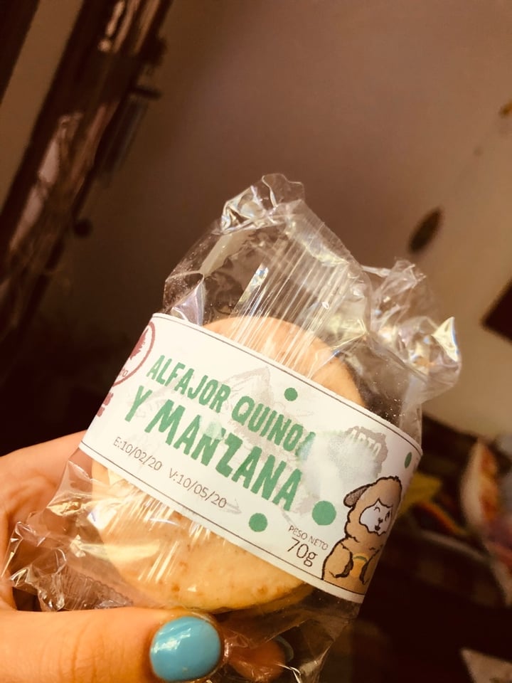 photo of Kiwicha Alfajor de quinoa y manzana shared by @magicvegan on  16 Feb 2020 - review