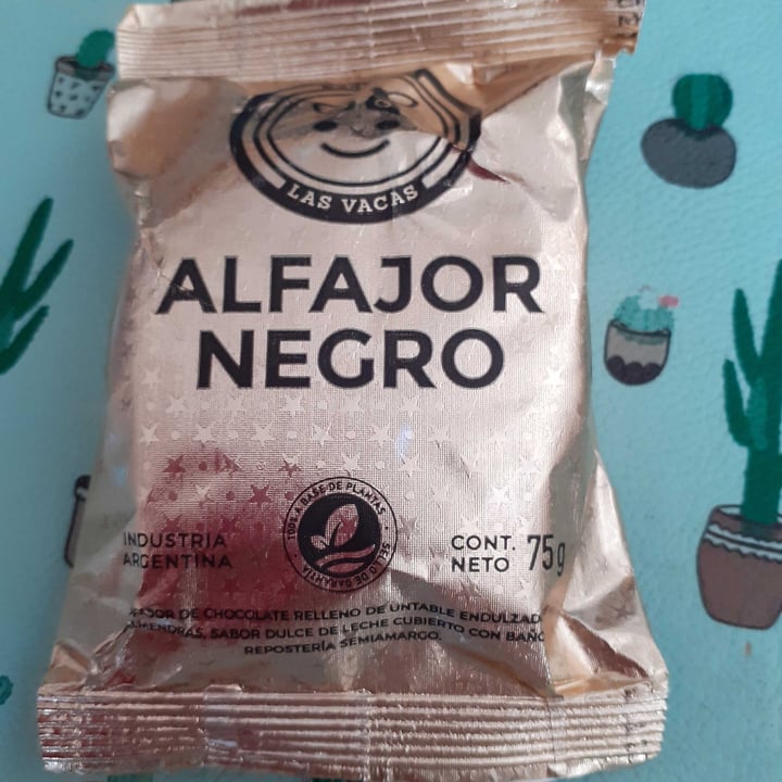 photo of Felices Las Vacas Alfajor Negro shared by @anita2218 on  31 Aug 2021 - review
