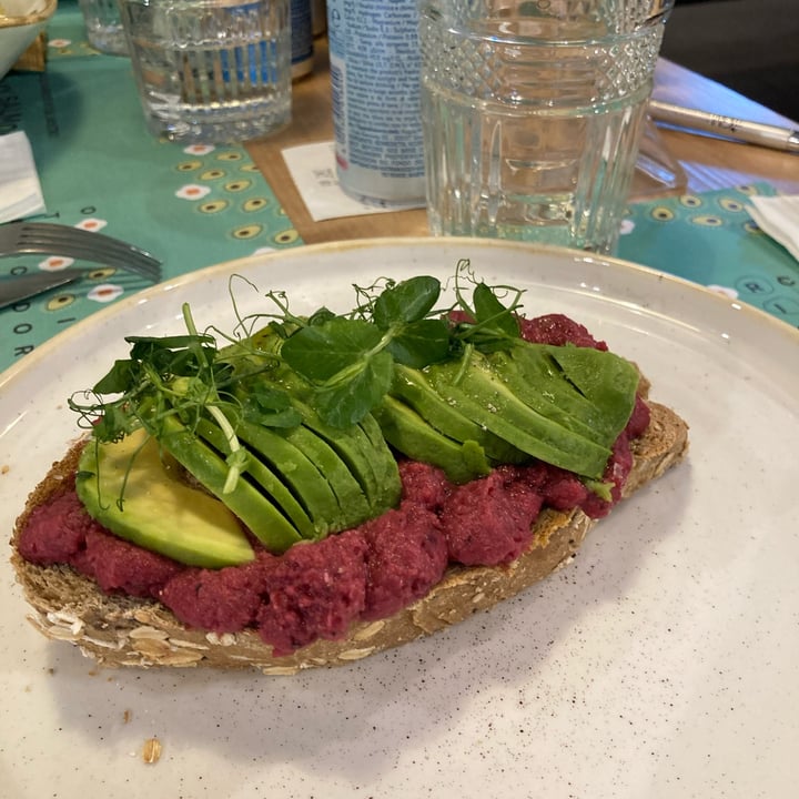 photo of Brunch Republic Mestre Very Vegan Toast shared by @alemaguolo on  28 Jun 2022 - review