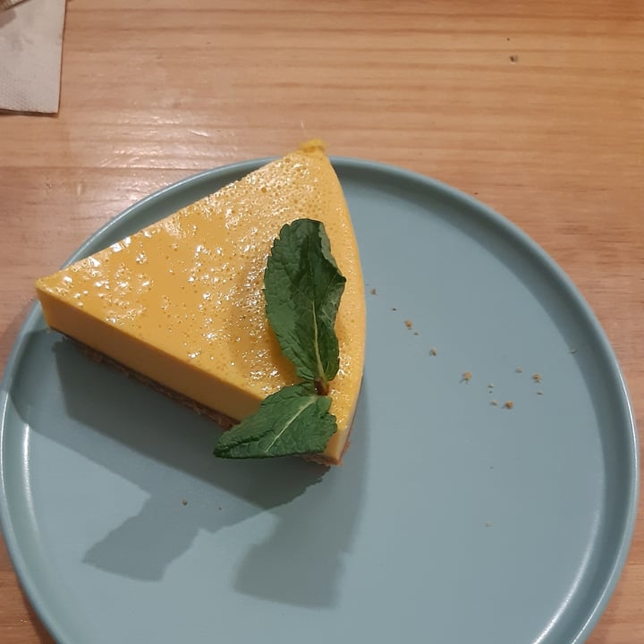 photo of Chillin' Cafe Mango cheesecake shared by @ventru88 on  12 Feb 2022 - review