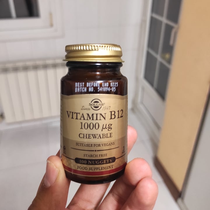 photo of Solgar Vitamin B12 Chewable cherry flavoured shared by @veganeuskadi on  31 Oct 2022 - review
