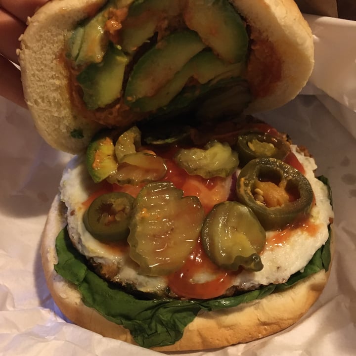 photo of Vegarum Burger falafel shared by @ximenamachete on  07 Nov 2020 - review