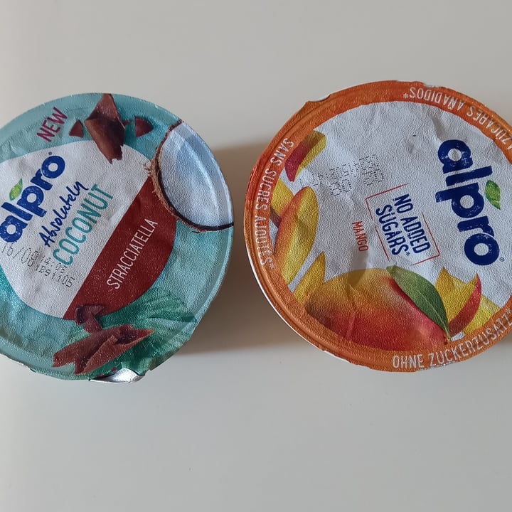 photo of Alpro Absolutely Coconut Stracciatella shared by @silvi56 on  16 Jul 2022 - review
