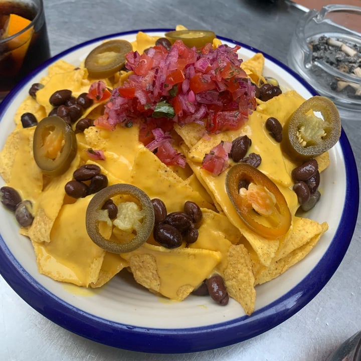 photo of La Raposa nachos shared by @helenpfuertes on  07 Jun 2022 - review