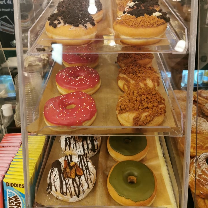 photo of EnVie Vegan Donuts shared by @alinacptn on  09 Jan 2021 - review