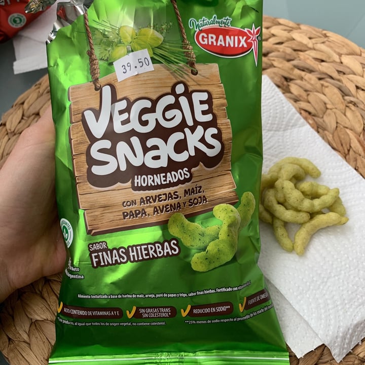photo of Granix Veggie Snacks Horneados Finas Hierbas shared by @anaoppizzi on  27 Apr 2020 - review
