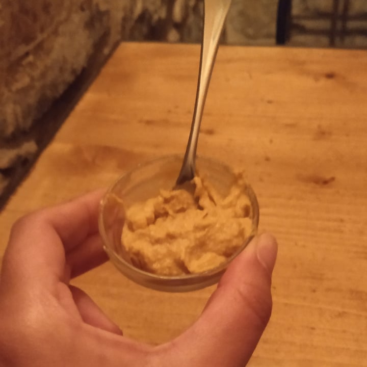 photo of Fonderia Gastro Bistrot Hummus di ceci shared by @wandavetveg on  31 Mar 2022 - review