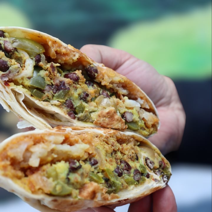photo of Zammy's Vegan Kitchen Breakfast Burrito shared by @lizmaselli on  29 Apr 2022 - review