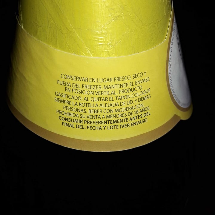 review photo of Del Valle Ananá Fizz shared by @imfng on 24 Dec 2021 - review