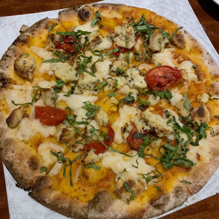 photo of Crave American Kitchen & Sushi Bar Vegan Margherita Flatbread shared by @stphsmth on  10 Dec 2018 - review