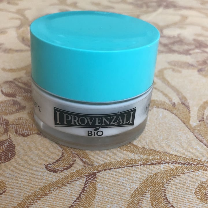 photo of I Provenzali Crema Viso shared by @martina1109 on  19 Apr 2022 - review