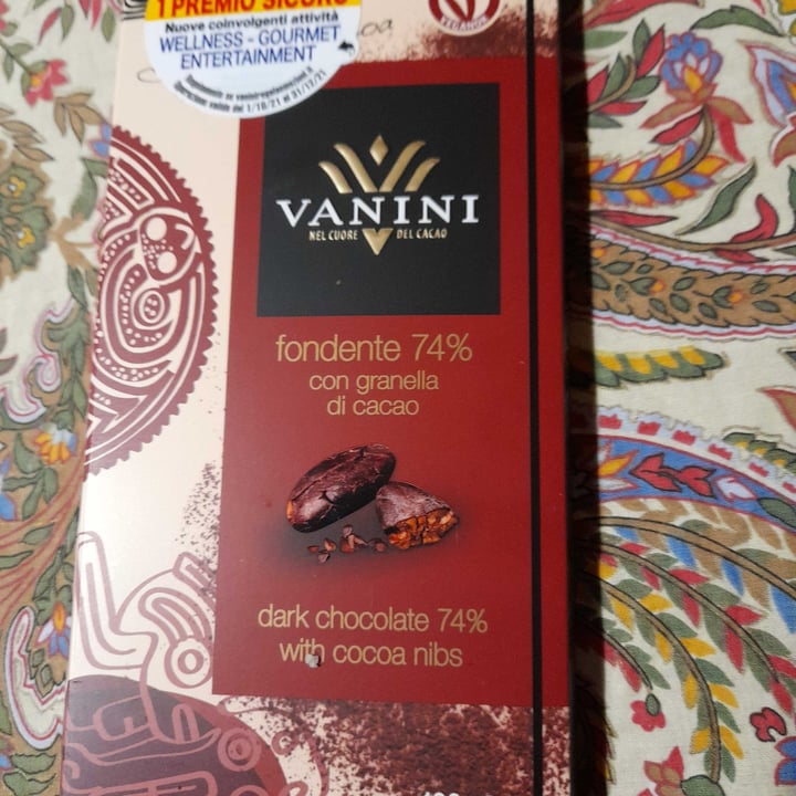 photo of Vanini Cioccolato fondente 74% con granella di cacao shared by @ste674 on  31 Mar 2022 - review