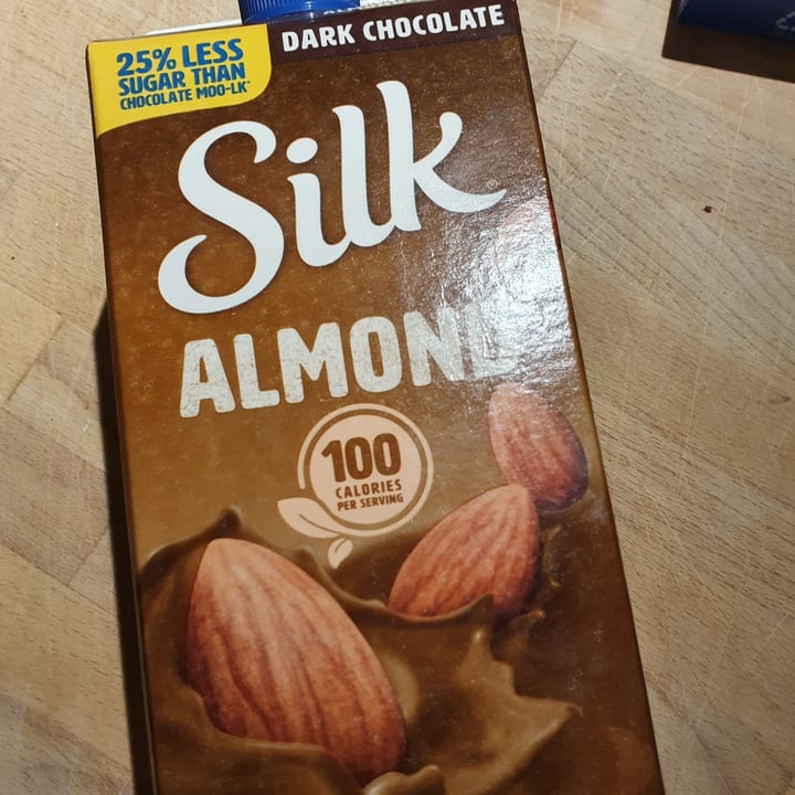 photo of Silk Dark Chocolate Almond Milk shared by @paniwilson on  13 Feb 2021 - review