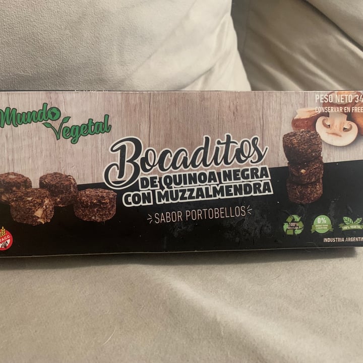 photo of Mundo Vegetal Bocaditos De Quinoa Negra Sabor Portobelos shared by @veganizarte on  08 Jul 2021 - review