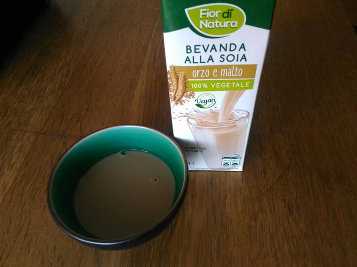 photo of Fior di Natura Bevanda Alla Soia Orzo E Malto shared by @riccardoanimale on  28 Mar 2020 - review