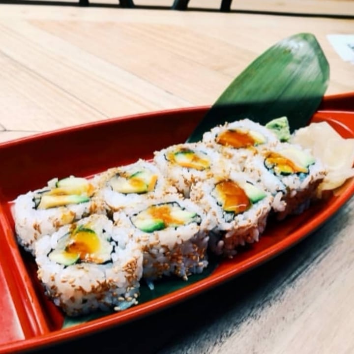 review photo of Mercado La Galiciana Sushi vegano shared by @sarisloris on 03 May 2020 - review