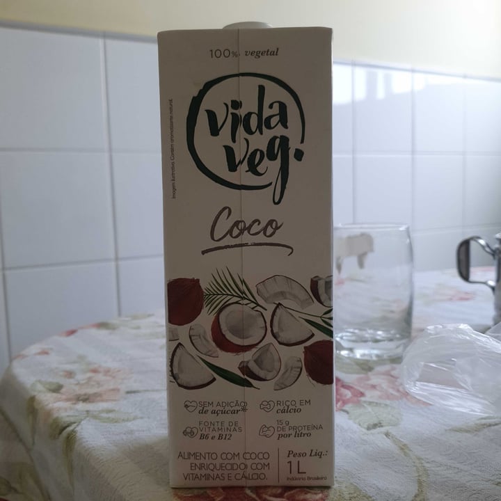 review photo of Vida Veg bebida de coco shared by @nananicolau on 16 Oct 2022 - review