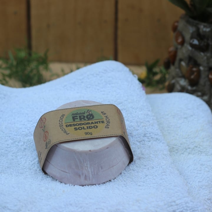 photo of Natural Frø Desodorante Sólido shared by @aloeba on  06 Nov 2020 - review